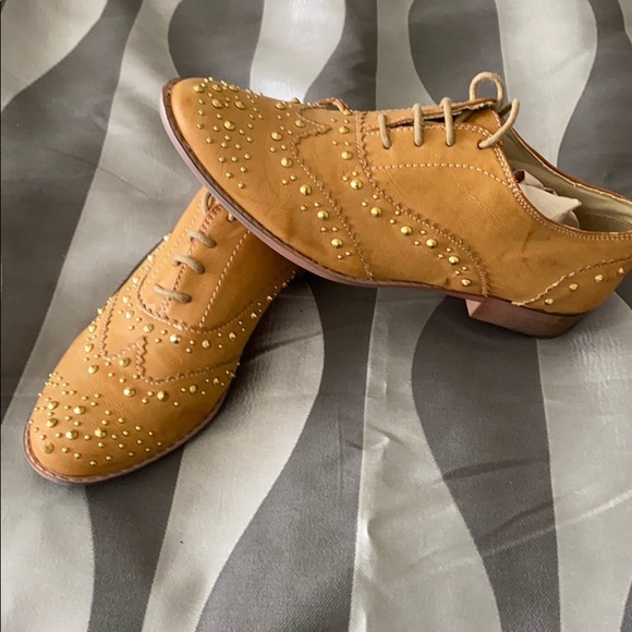 Shoes - NWNT Derby Shoes